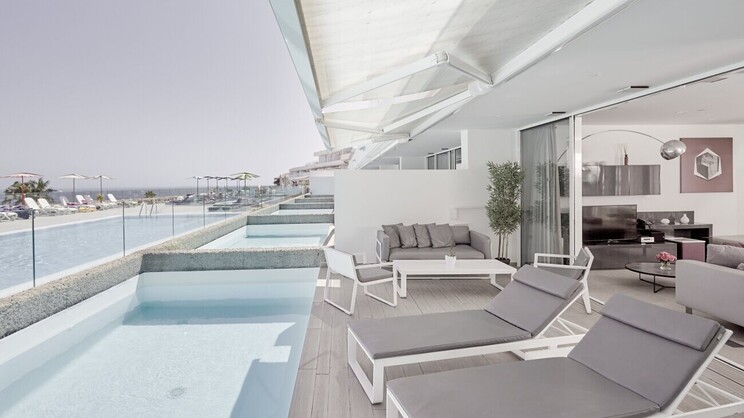 Private Jacuzzi Serenity Allegra